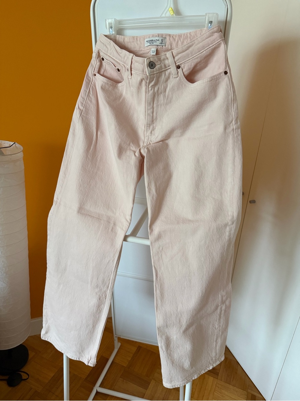 Abercrombie&Fitch Curve Love High Rise 90s Relaxed Jean 27 short light pink